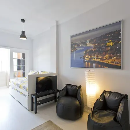Apartment Spacious Flat Downtown *