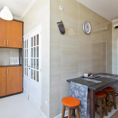 Apartment Spacious Flat Downtown